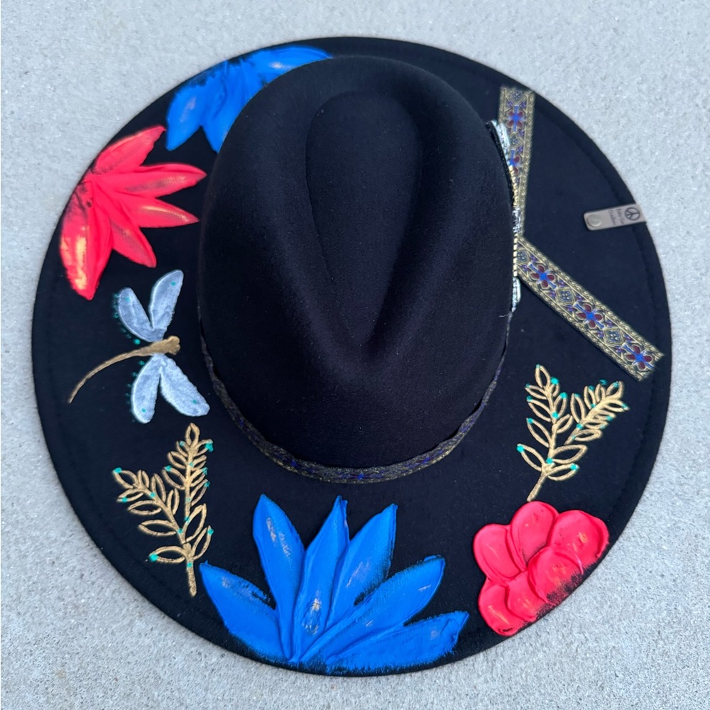 Hand painted hat - Picture 6 of 7